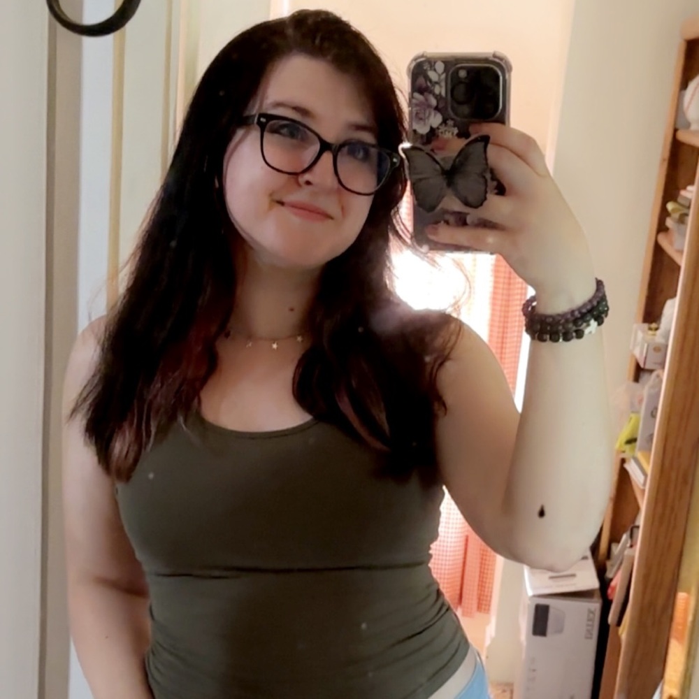Meet your Posher, Becky